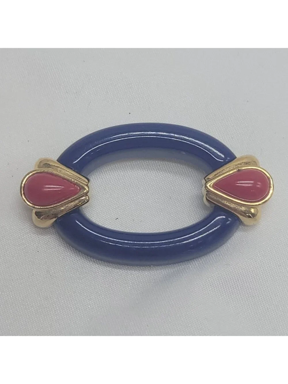 Vintage Gold & Blue Oval Brooch With Red Tear-Drop Accents Retro Pin Style 2"×1" - Picture 1 of 11